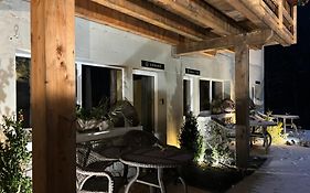 Les Secrets - Suites & Apartments