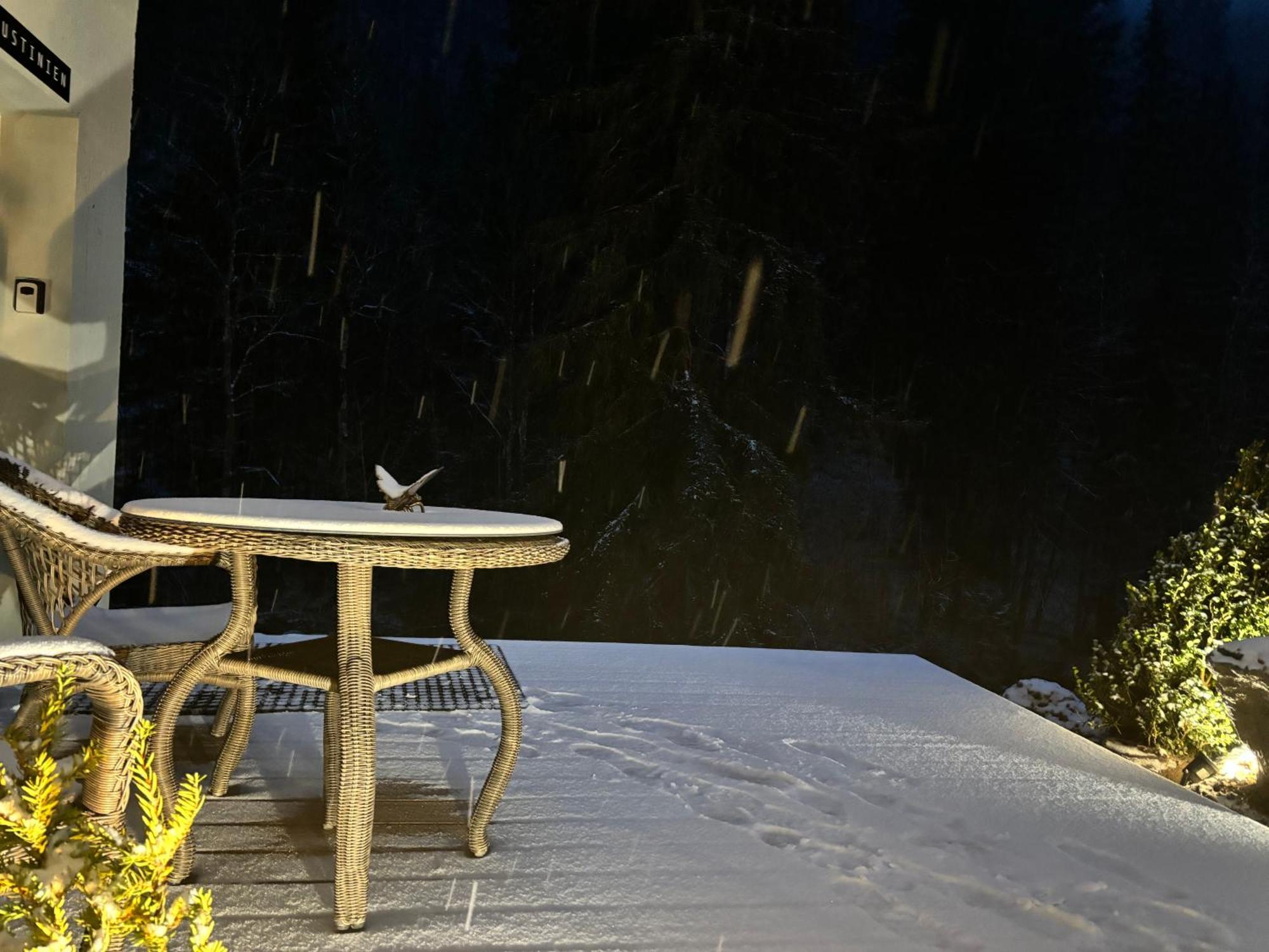 Les Secrets - Suites & Apartments Montriond Extérieur photo