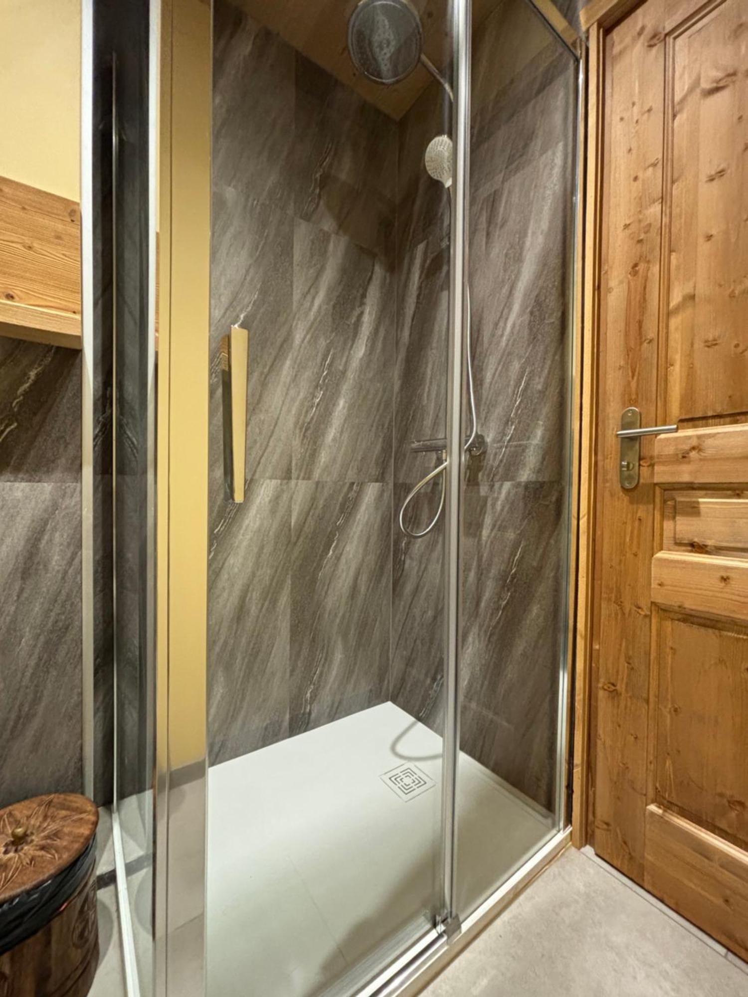 Les Secrets - Suites & Apartments Montriond Extérieur photo